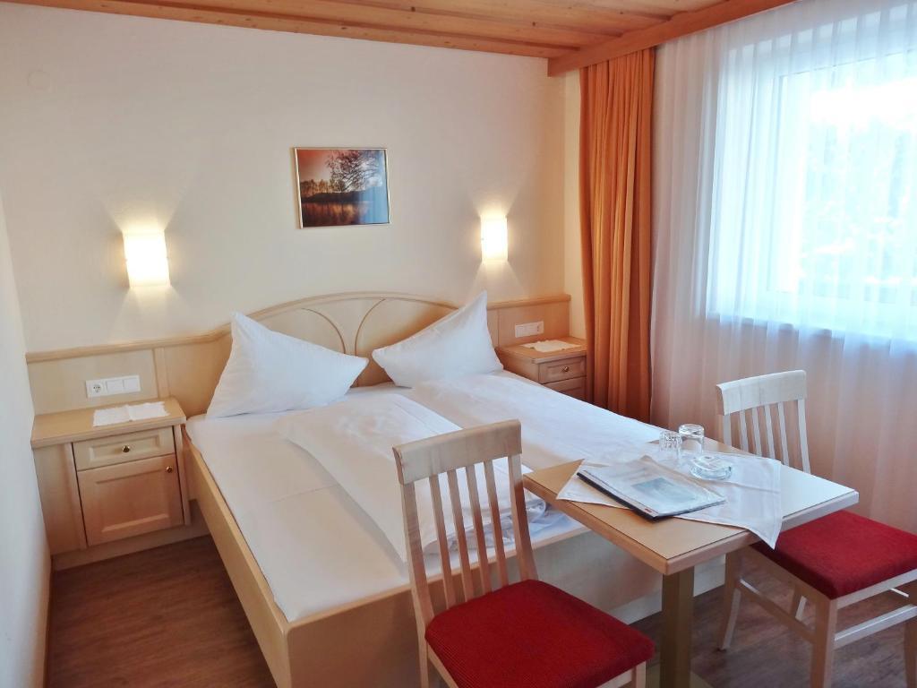 Scheulinghof Hotel Mayrhofen Room photo